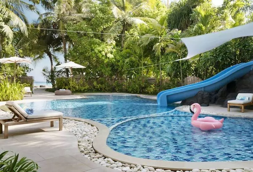 هتل Cheval Blanc Randheli