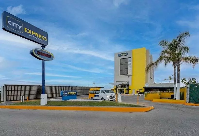 호텔 City Express By Marriott Guadalajara Aeropuerto