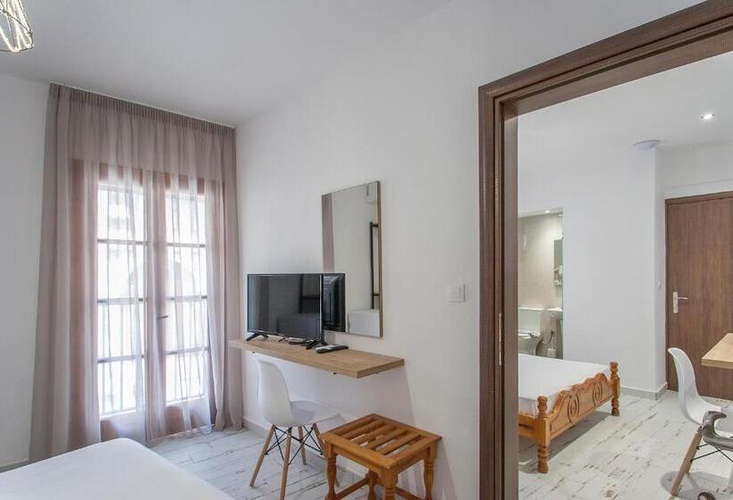 בית מלון כפרי Eliza Skiathos