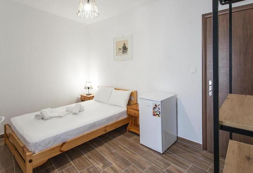 בית מלון כפרי Eliza Skiathos