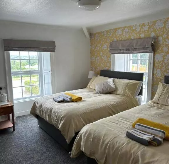 فندق Holland Arms