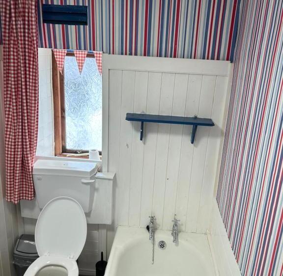 فندق Holland Arms