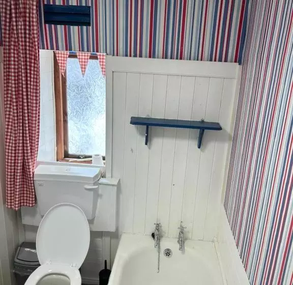 فندق Holland Arms