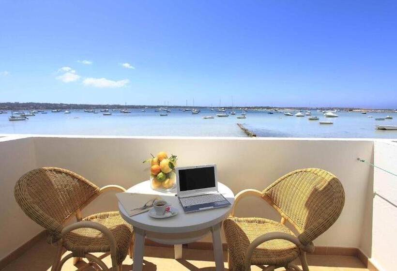 Отель Hostal La Savina