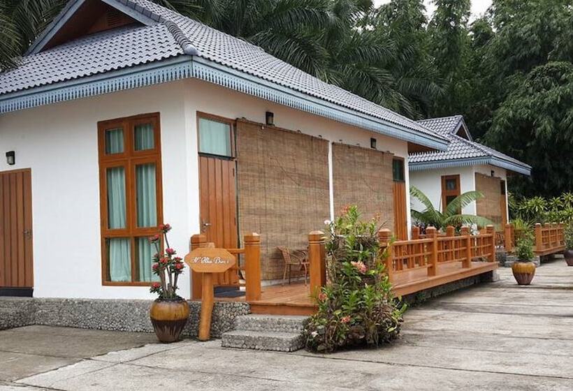 هتل Myitkyina Plam Spring Resort