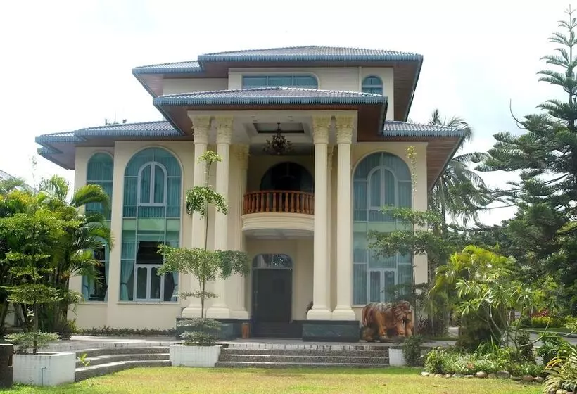 هتل Myitkyina Plam Spring Resort