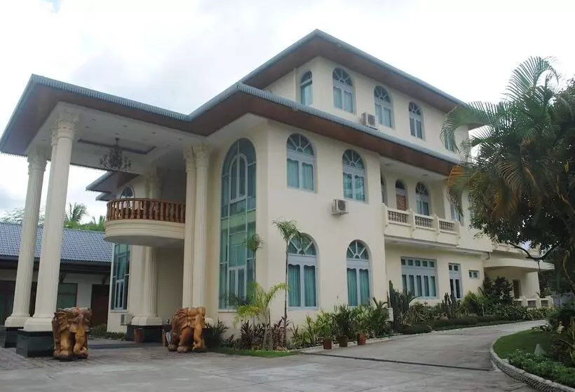 هتل Myitkyina Plam Spring Resort