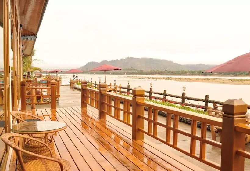 هتل Myitkyina Plam Spring Resort