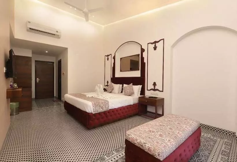 ホテル Zaras Resort Khandala