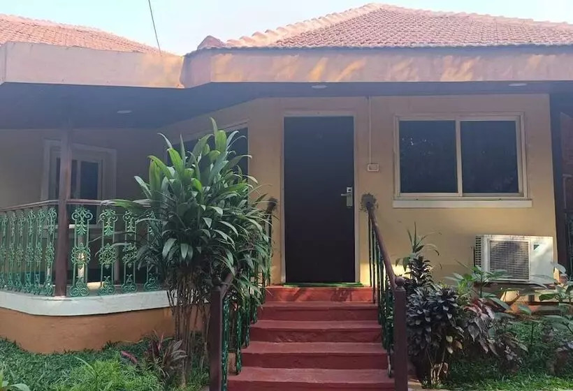 ホテル Zaras Resort Khandala