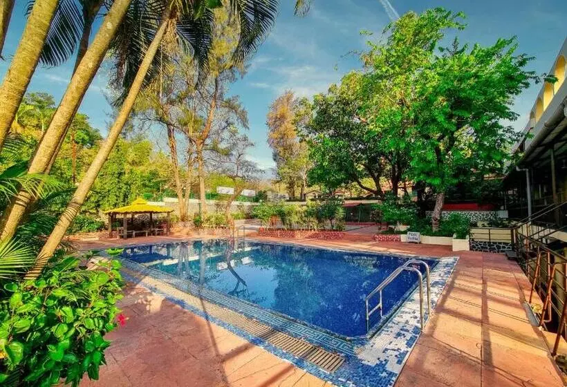 ホテル Zaras Resort Khandala