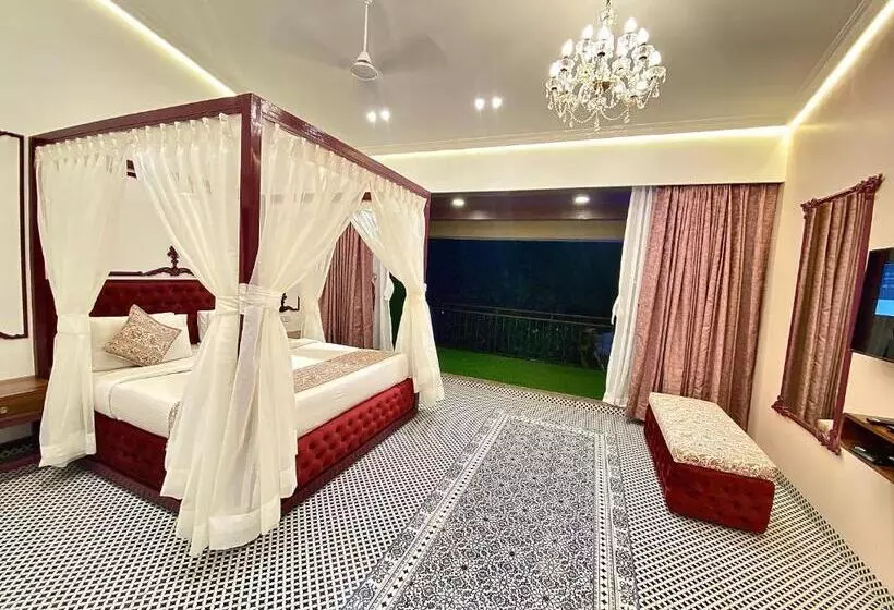 ホテル Zaras Resort Khandala