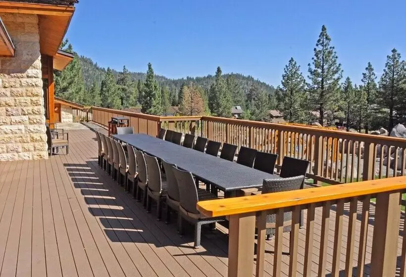 Obsidian Residence Club