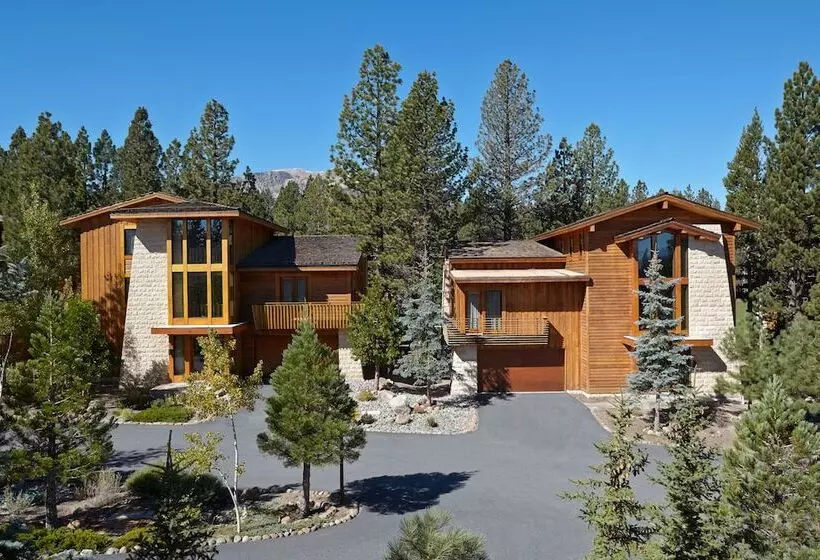 Obsidian Residence Club