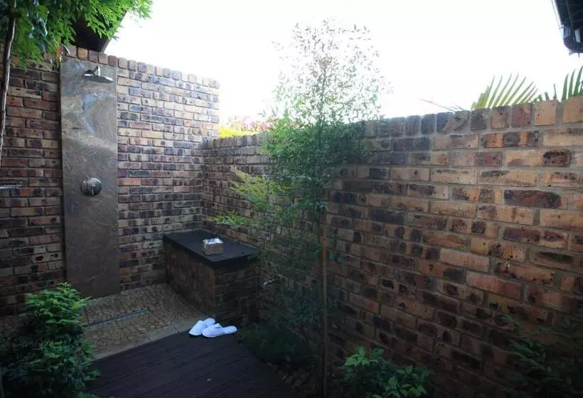 بنسيون Schneiders Boutique