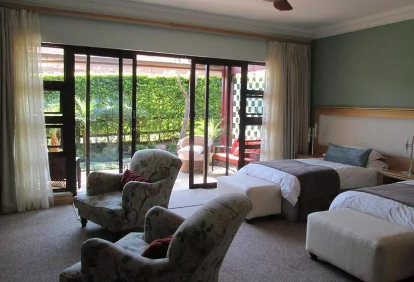 بنسيون Schneiders Boutique