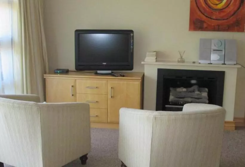 بنسيون Schneiders Boutique