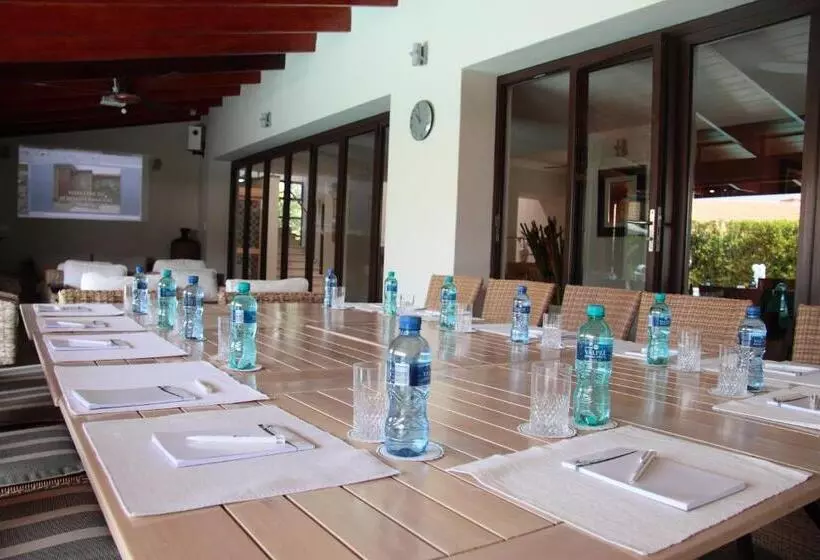 بنسيون Schneiders Boutique