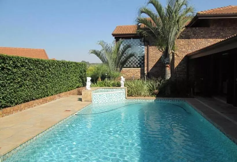 بنسيون Schneiders Boutique