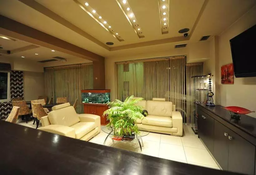 Ceragio Hotel & Apartments