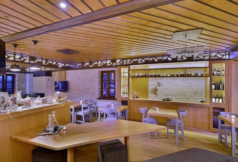 Dilofo Hotel Luxury Suites