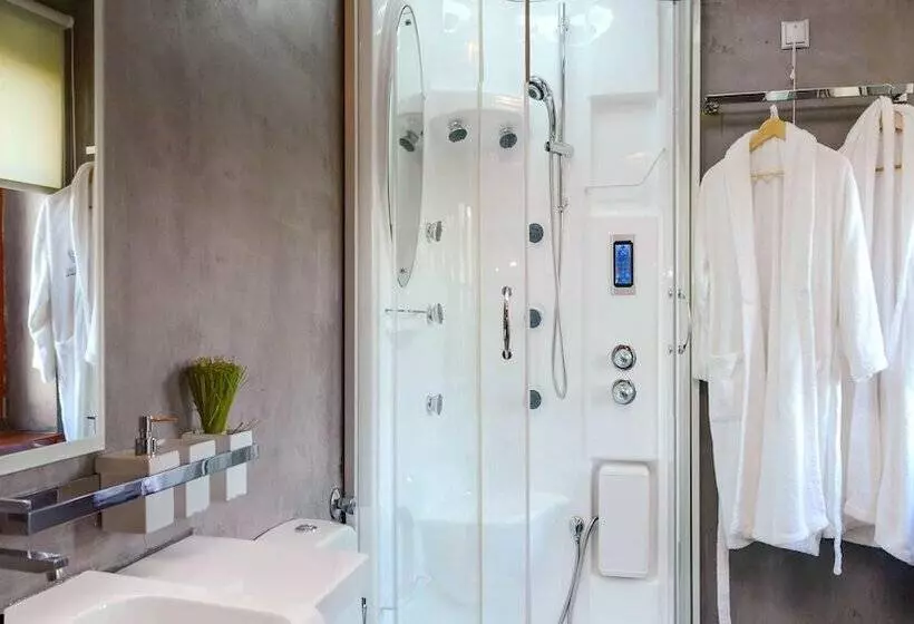 Dilofo Hotel Luxury Suites