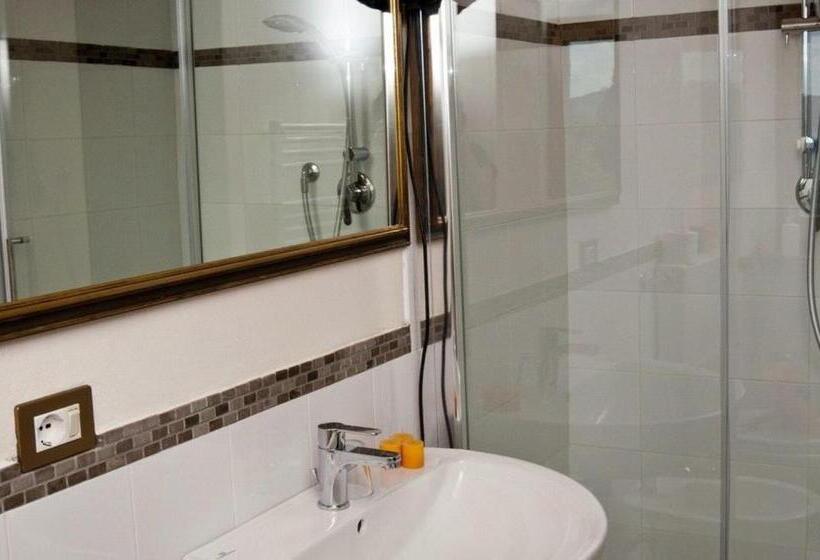 Szálloda Agriturismo La Camporena