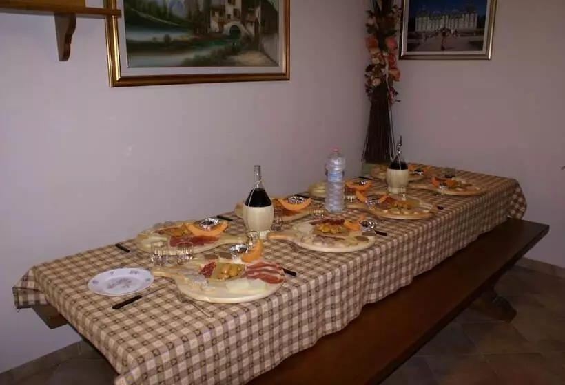 ホテル Agriturismo Menchetti