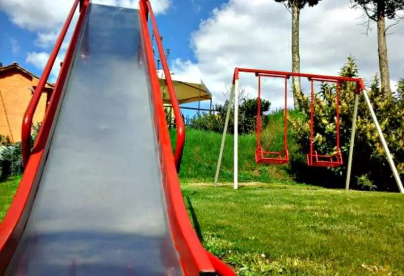 ホテル Agriturismo Menchetti