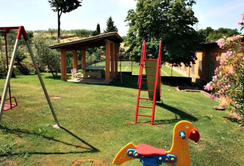 ホテル Agriturismo Menchetti