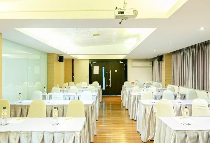 هتل Grand Ratchapruek