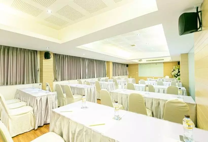 هتل Grand Ratchapruek