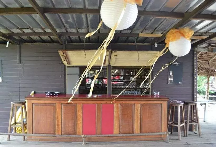 هتل L'aquarius Marina 2000