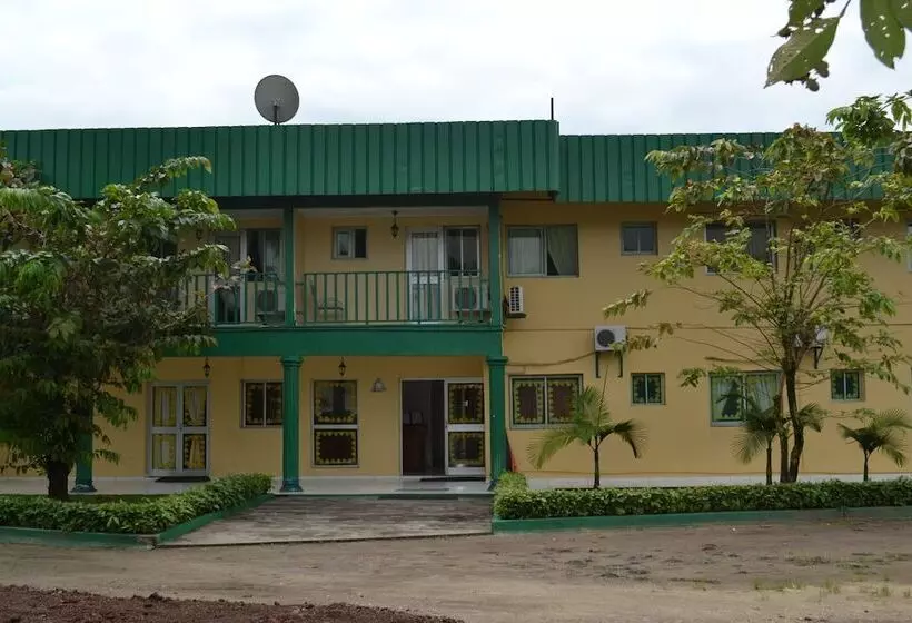 هتل L'aquarius Marina 2000