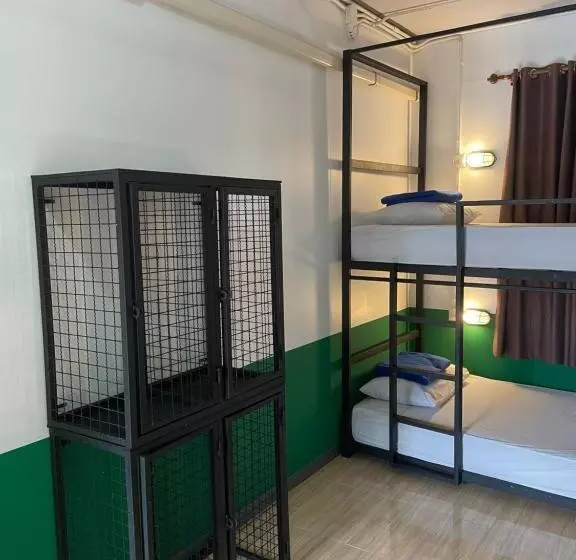 Hotelli Revolution Hostel Pai