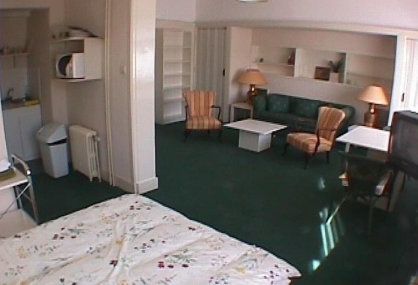 Hotel Hostel Lakeside