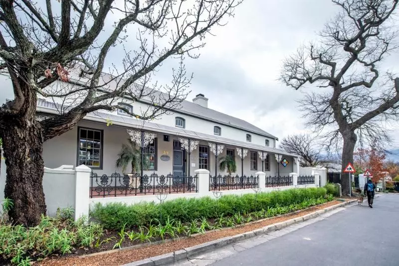 پانسیون Avondrood Guest House By The Oyster Collection