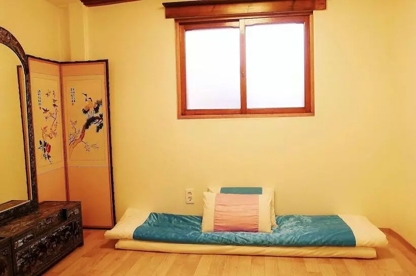 펜션 Hanok Guest House 202
