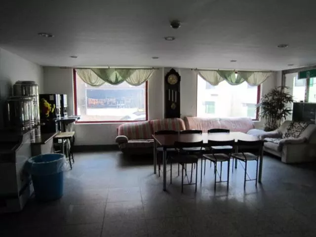 ペンション Songwol Park