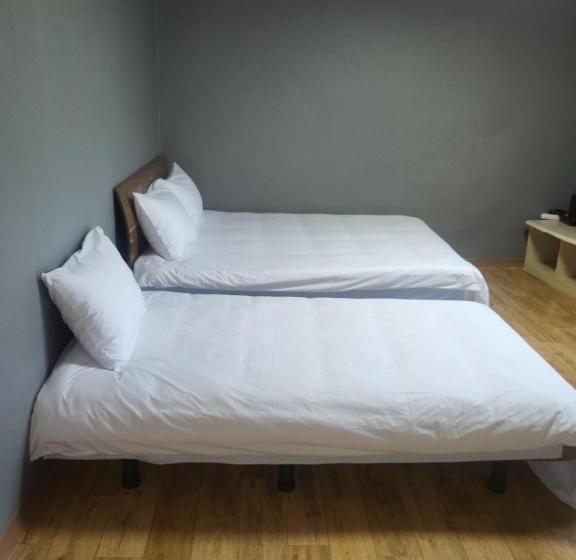 بنسيون Songwol Park