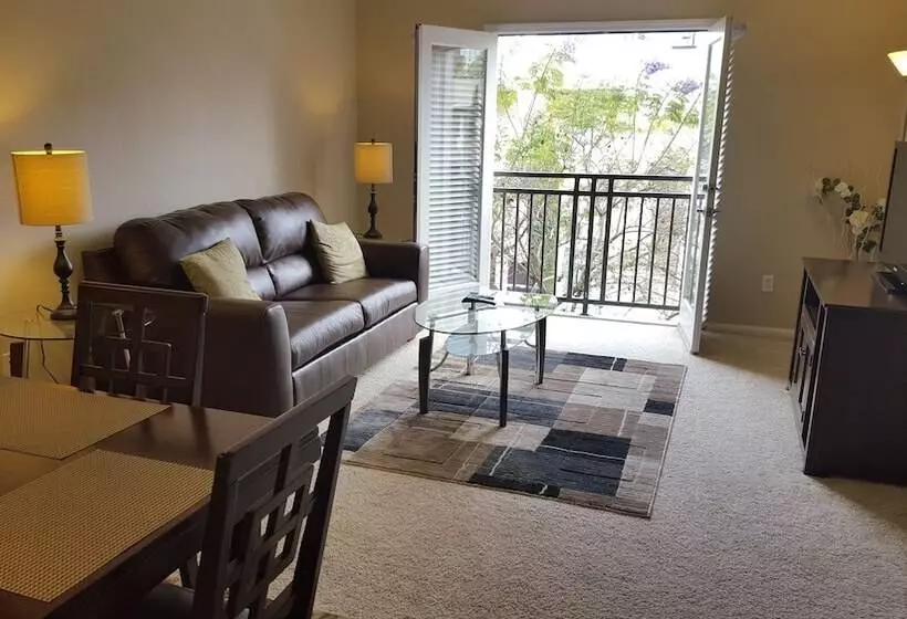 Apartment Near Gaslamp & Convetion Center