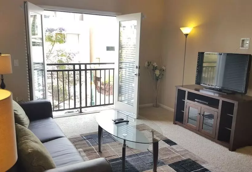 Apartment Near Gaslamp & Convetion Center