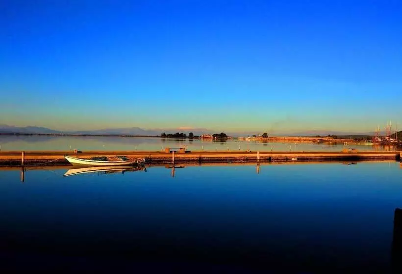 Argo Maisonettes & Suites