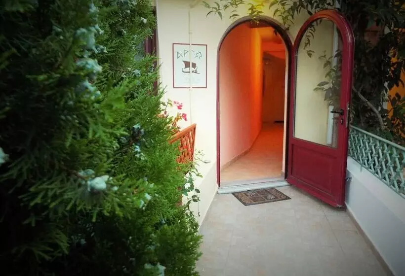 Argo Maisonettes & Suites