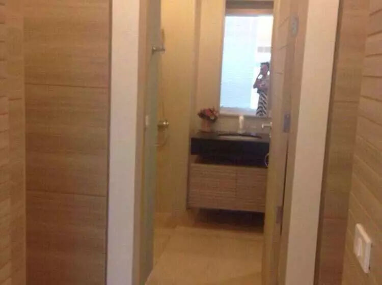 Baan Sarinya Pool Villa