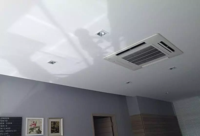 Baan Sarinya Pool Villa