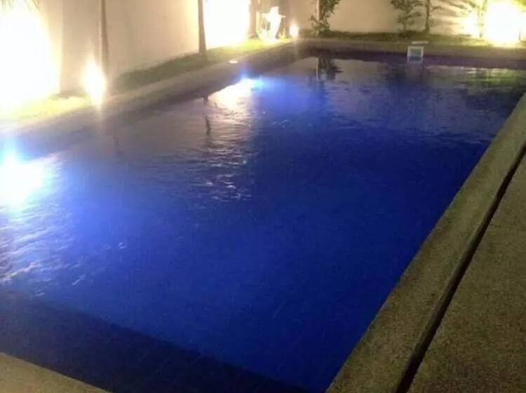 Baan Sarinya Pool Villa