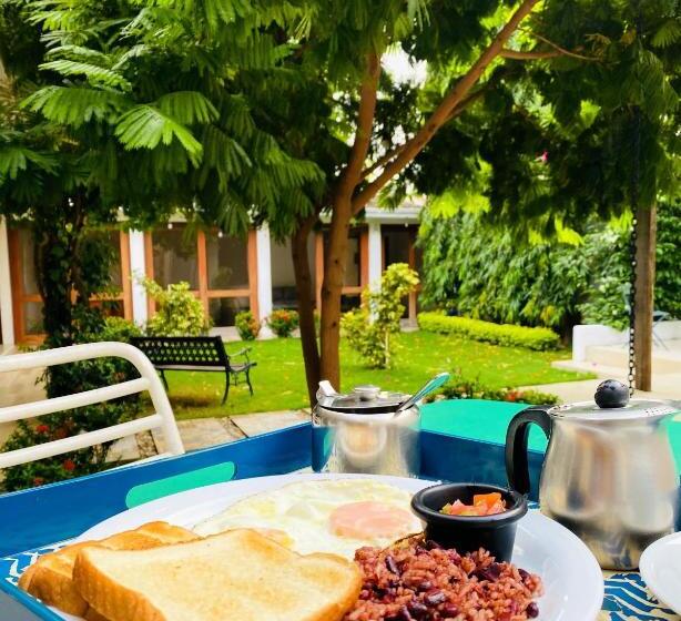 تختخواب و صبحانه Casa San Juan