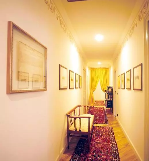 تختخواب و صبحانه L Orangerie Di Cartia Giovanni