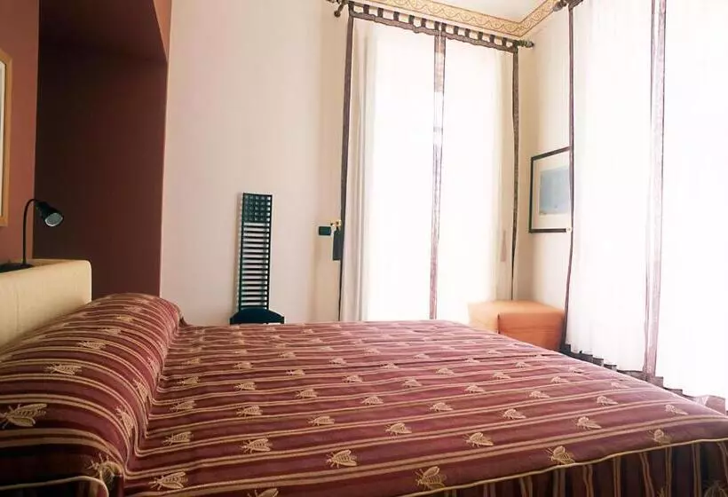 تختخواب و صبحانه L Orangerie Di Cartia Giovanni